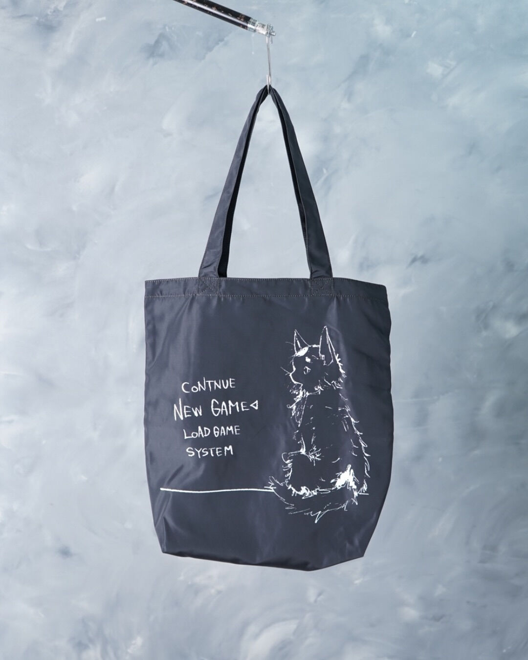 Graphic Tote Bag / Vくん / Black