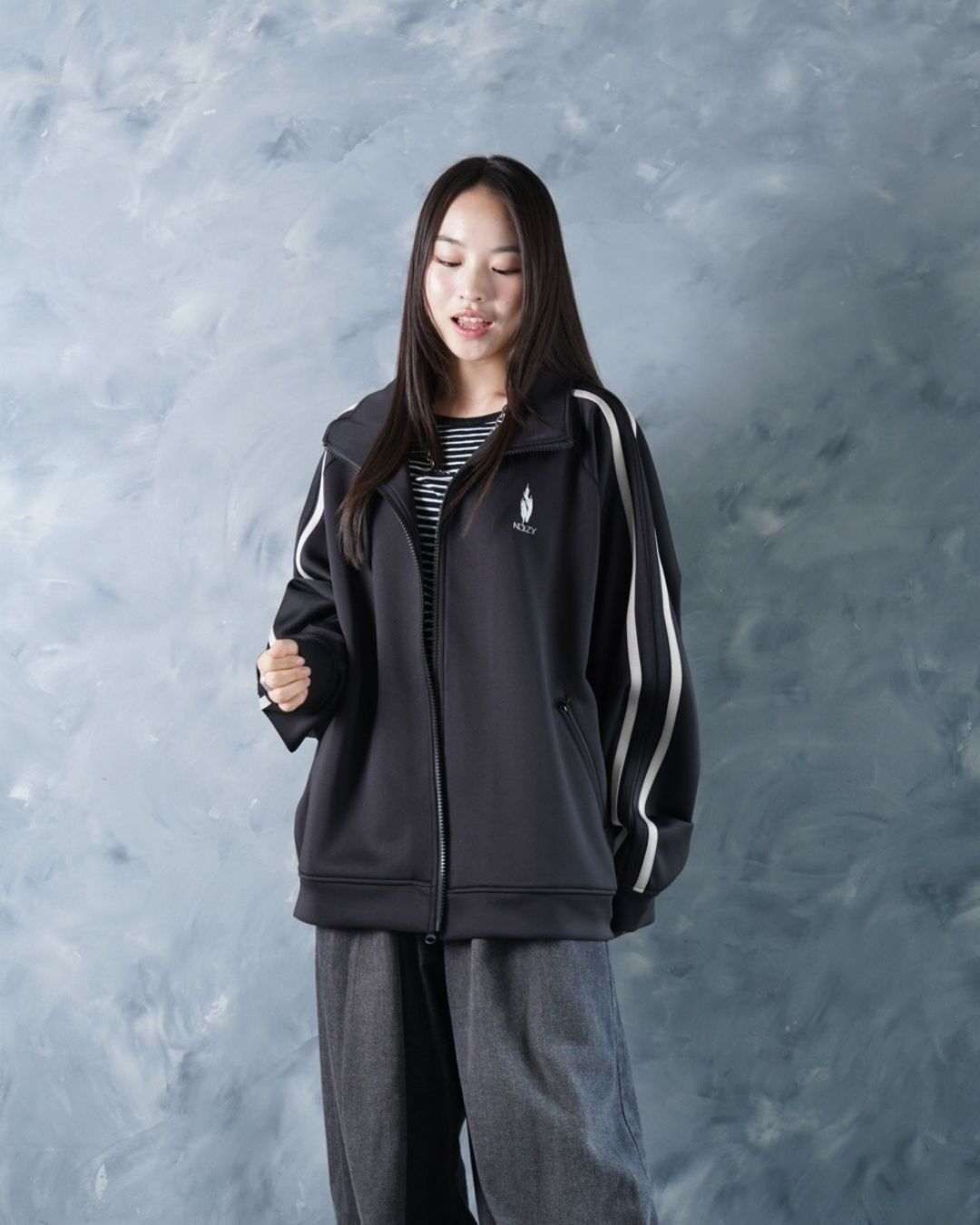 THREADS NOIZ TRACK JKT / Black