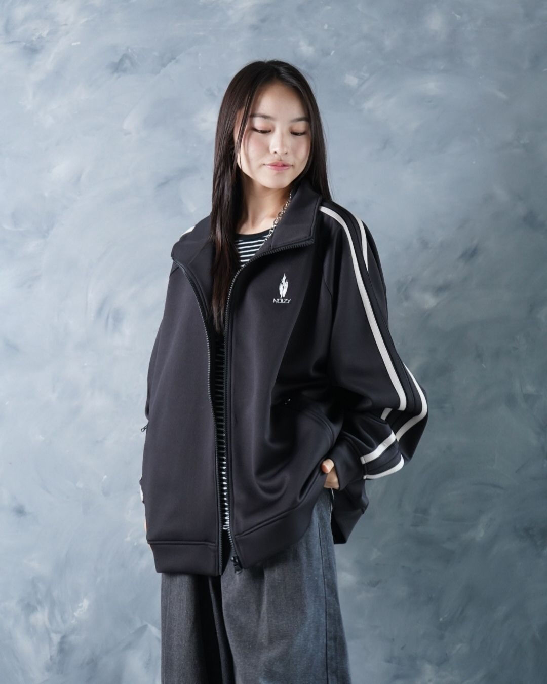 THREADS NOIZ TRACK JKT / Black