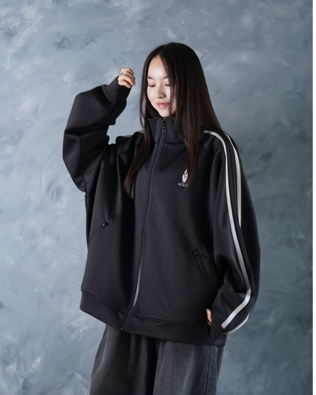 THREADS NOIZ TRACK JKT / Black