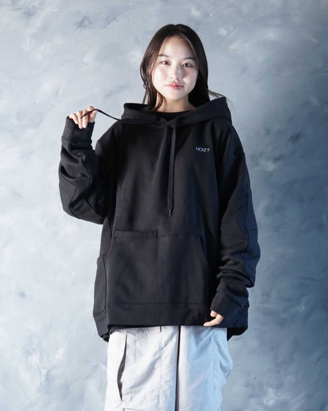 Threads Utility Hoodie / Black
