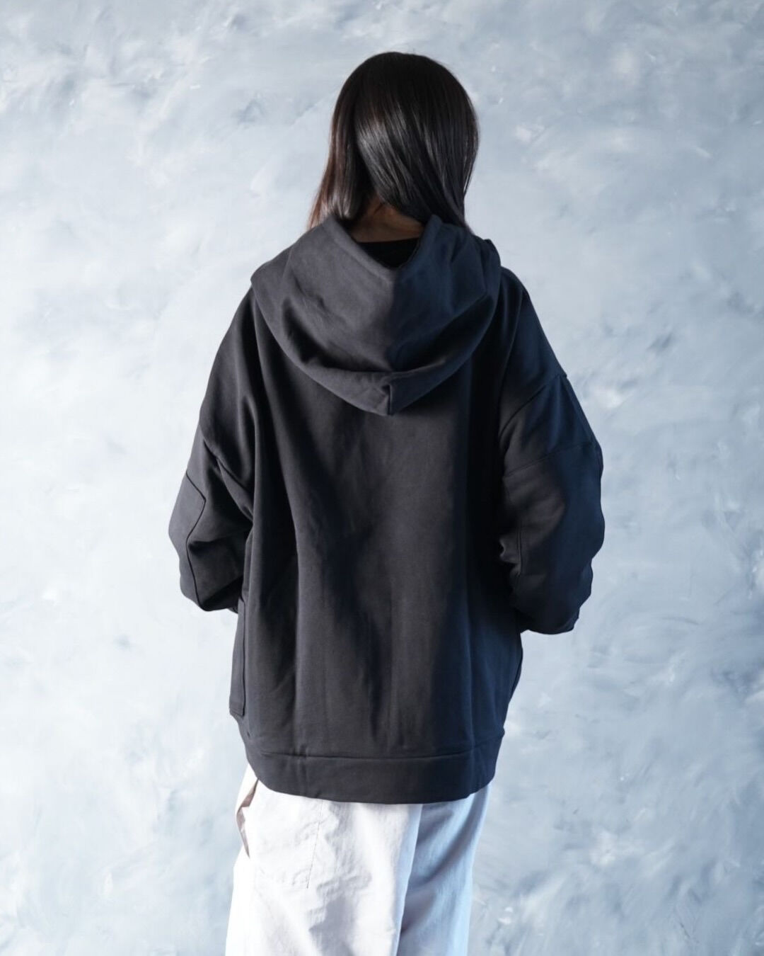 Threads Utility Hoodie / Black