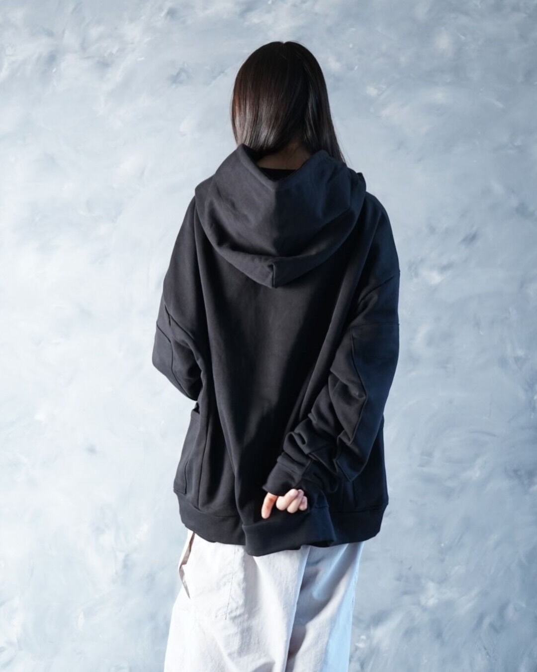 Threads Utility Hoodie / Black